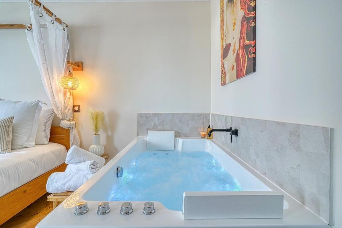 Inn Place To Be Paris La Defense Courbevoie Esterno foto