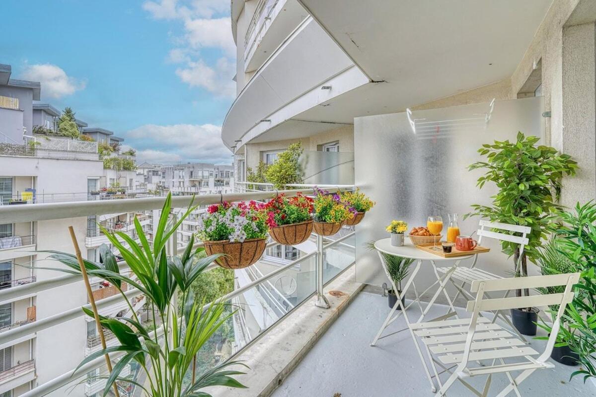 Inn Place To Be Paris La Defense Courbevoie Esterno foto